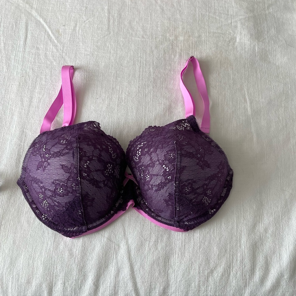 Victoria Secret lined Demi bra
